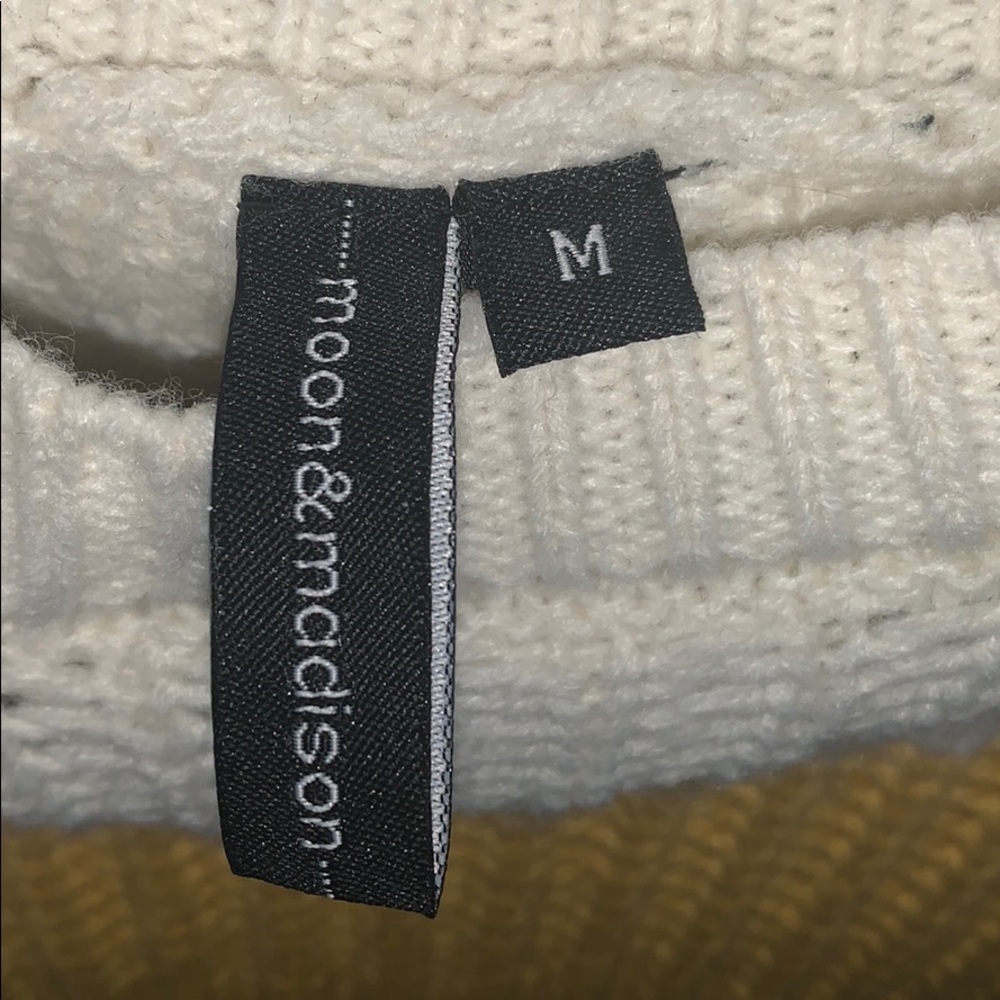 Sweater - Picture 2 of 2